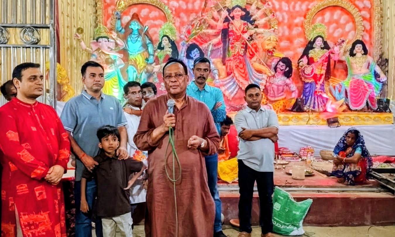 ধনবাড়ীতে বিভিন্ন পূজামণ্ডপ পরিদর্শন করলেন ডাক ও টেলিযোগাযোগমন্ত্রী ফকির মাহবুব আনাম