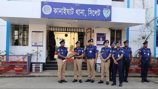 সিলেট মেট্রোপলিটন পুলিশের ২০তম প্রতিষ্ঠাবার্ষিকী উপলক্ষ্যে রেইজিং ডে-২০২৬-এর উদ্বোধন, আনন্দ র‍্যালি, আলোচনা সভা ও পুনাক, এসএমপি, সিলেট আয়োজিত চিত্রাঙ্কন প্রতিযোগিতার বিজয়ীদের পুরস্কার বিতরণী অনুষ্ঠান অনুষ্ঠিত: