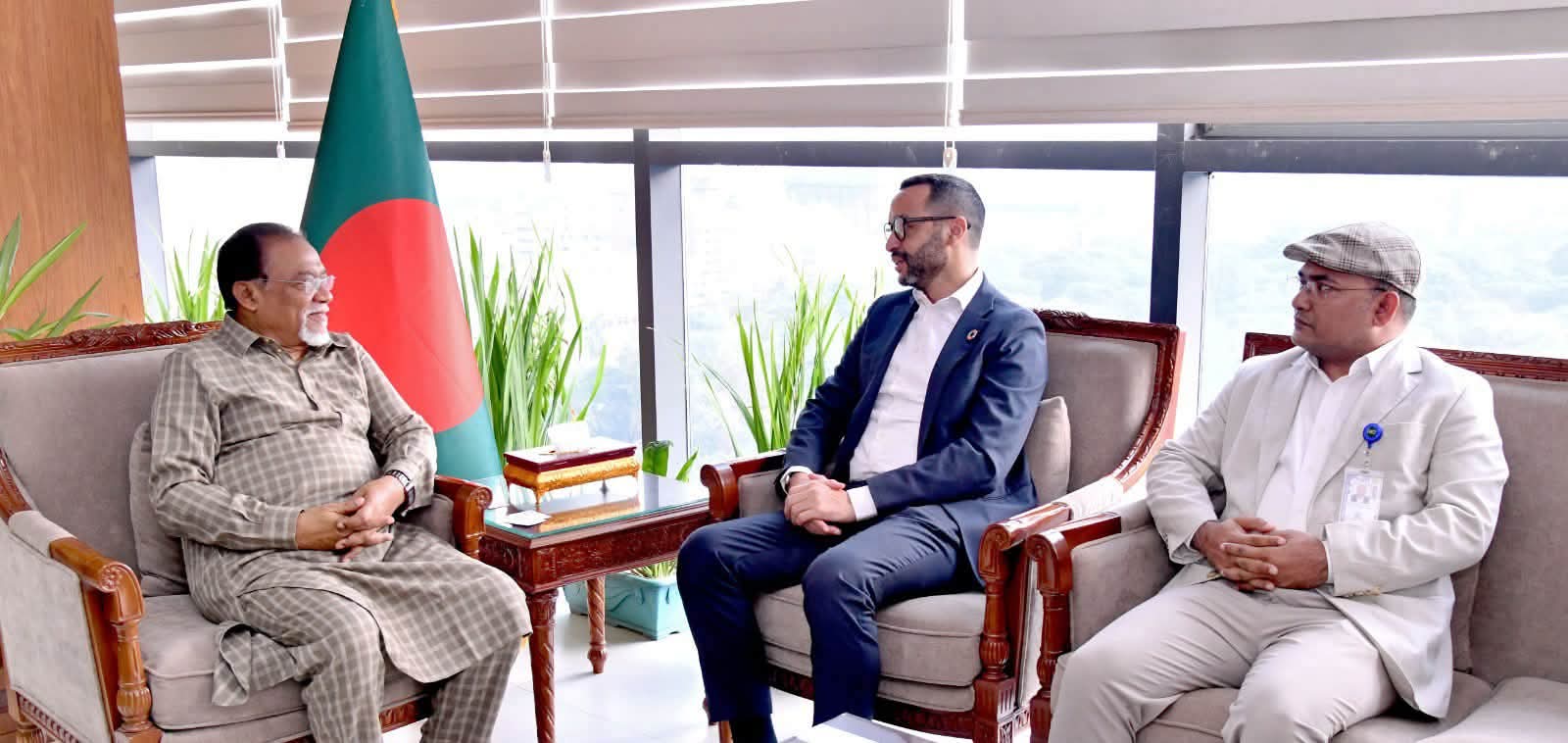 প্রধানমন্ত্রীর জনপ্রশাসন বিষয়ক উপদেষ্টার সাথে আন্তর্জাতিক শ্রম সংস্থার কান্ট্রি ডিরেক্টর এর সাক্ষাৎ