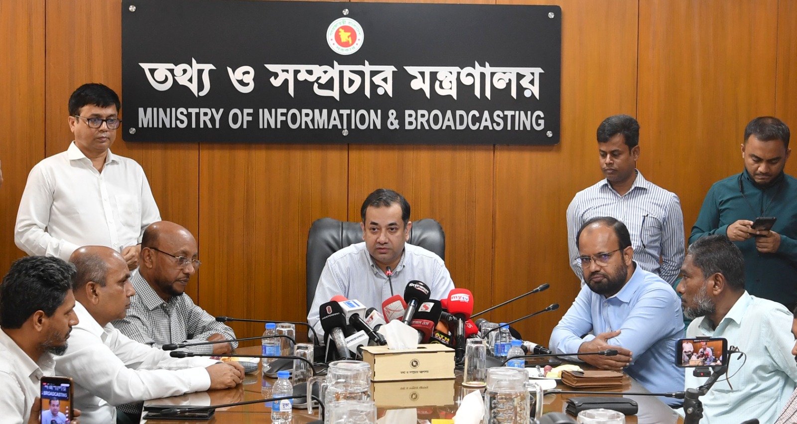 ওয়েজবোর্ড বাস্তবায়নে উদ্যোগ নেবে সরকার : তথ্য প্রতিমন্ত্রী