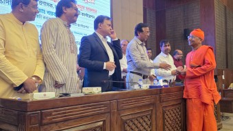 শারদীয় দুর্গাপূজা উপলক্ষে ডিএসসিসির ১৬৮টি পূজা মণ্ডপে অনুদান প্রদান